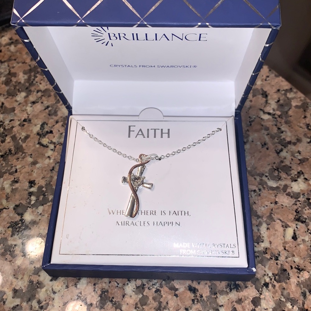 NWT Cross necklace